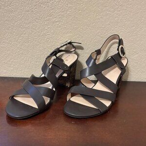 Bandolino Strappy Snakeskin Print Heel Sz 9